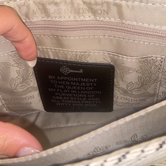 My Flat in London Shoulder Bag In Black and White with Bow - Picture 8 of 9